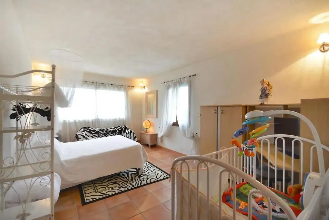 Mas De L'Olive Piscine Plancha 4 Chambres Provence Chateaurenard 0*,  France